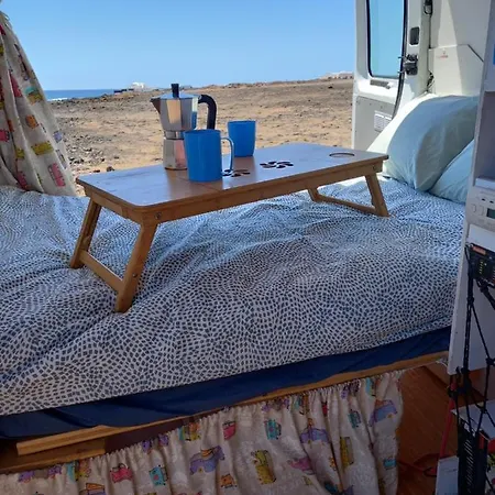 Furgoneta Camperizada Alta Campsite Costa Teguise